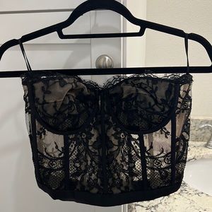 Alexander McQueen Strapless Lace Bustier in Black